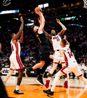 Cavs keep momentum alive with decisive weekend win, bolstering their playoff positioning.