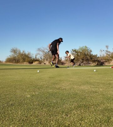 Damion Lee Shows Off His Golf Skills During NBA Off-Season