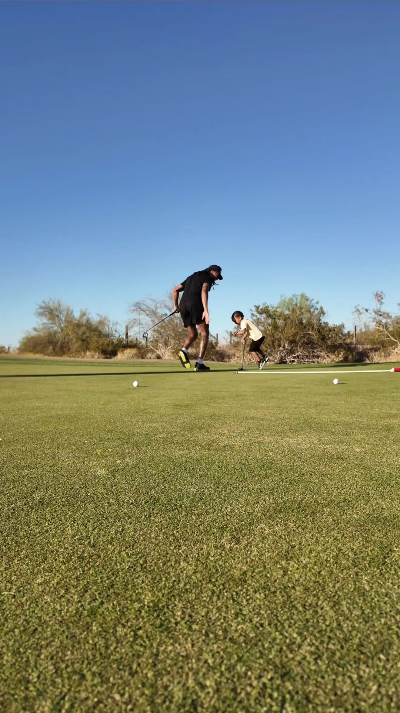 Damion Lee Shows Off His Golf Skills During NBA Off-Season Damion Lee Shows Off His Golf Skills During NBA Off-Season