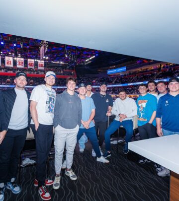 Detroit Pistons Pay Homage To Detroit Tigers With 