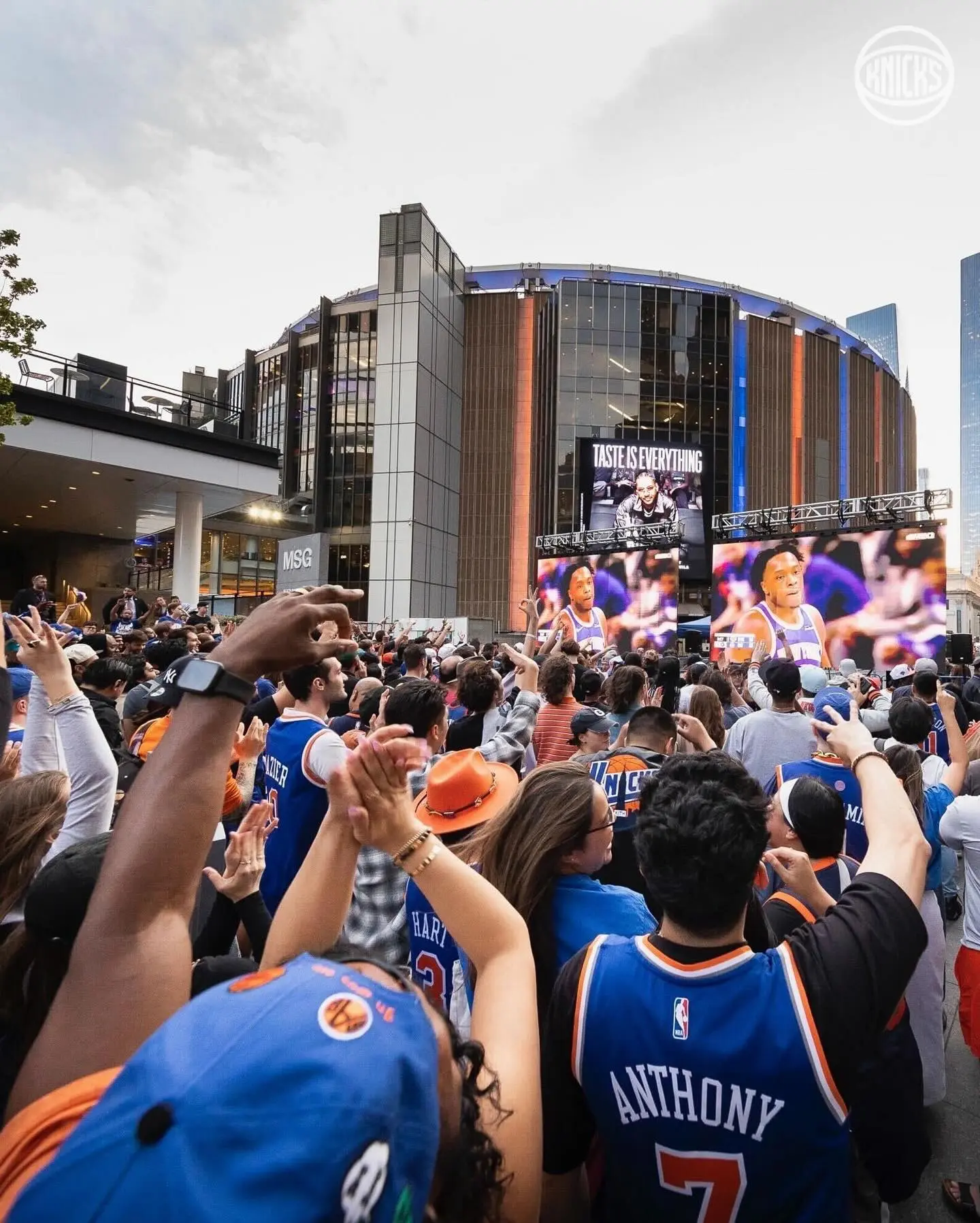 The Knickerbockers appreciate their passionate fanbase during a crucial playoff of the series.